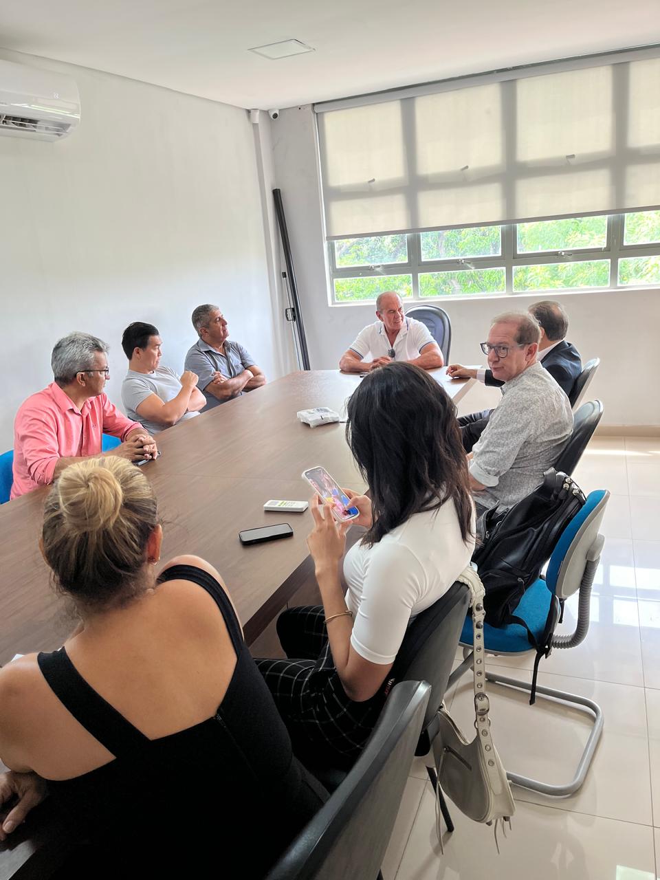 CIDES-VRC realiza reunião com a FACMAT para tratar do fortalecimento das compras locais.